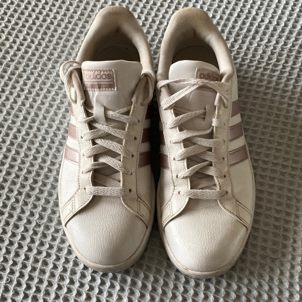 Adidas ortholite float tennis shoes